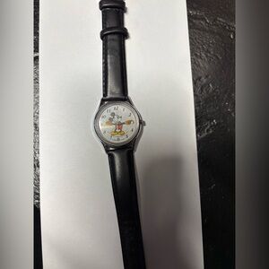 MICKEY MOUSE WRIST WATCH.